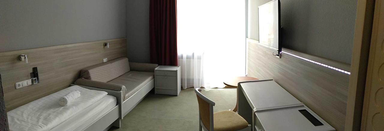 Hotel Brunnenhof Wilgartswiesen Buitenkant foto